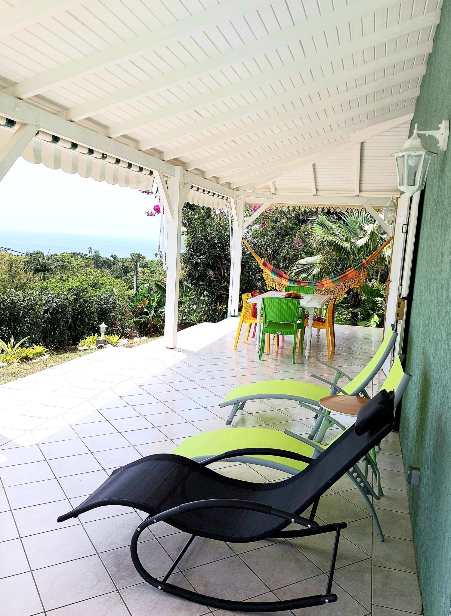 Les Petites Fleurs de Poirier La Villa "Bougainvillé" : location de Villas en Guadeloupe